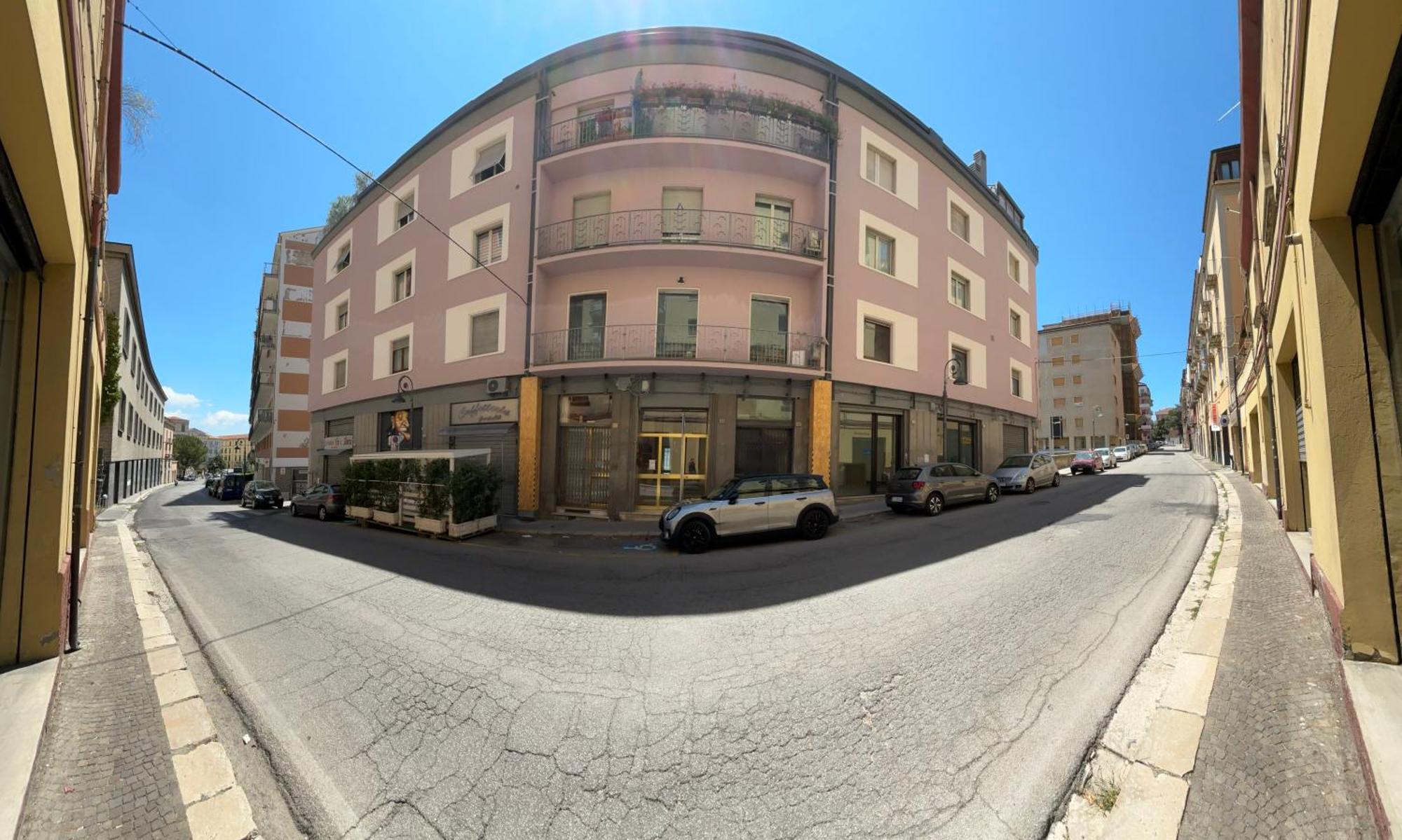 Essential Room & Parking In Centro Citta Con Parcheggio Privato E Wifi Potenza Exteriér fotografie